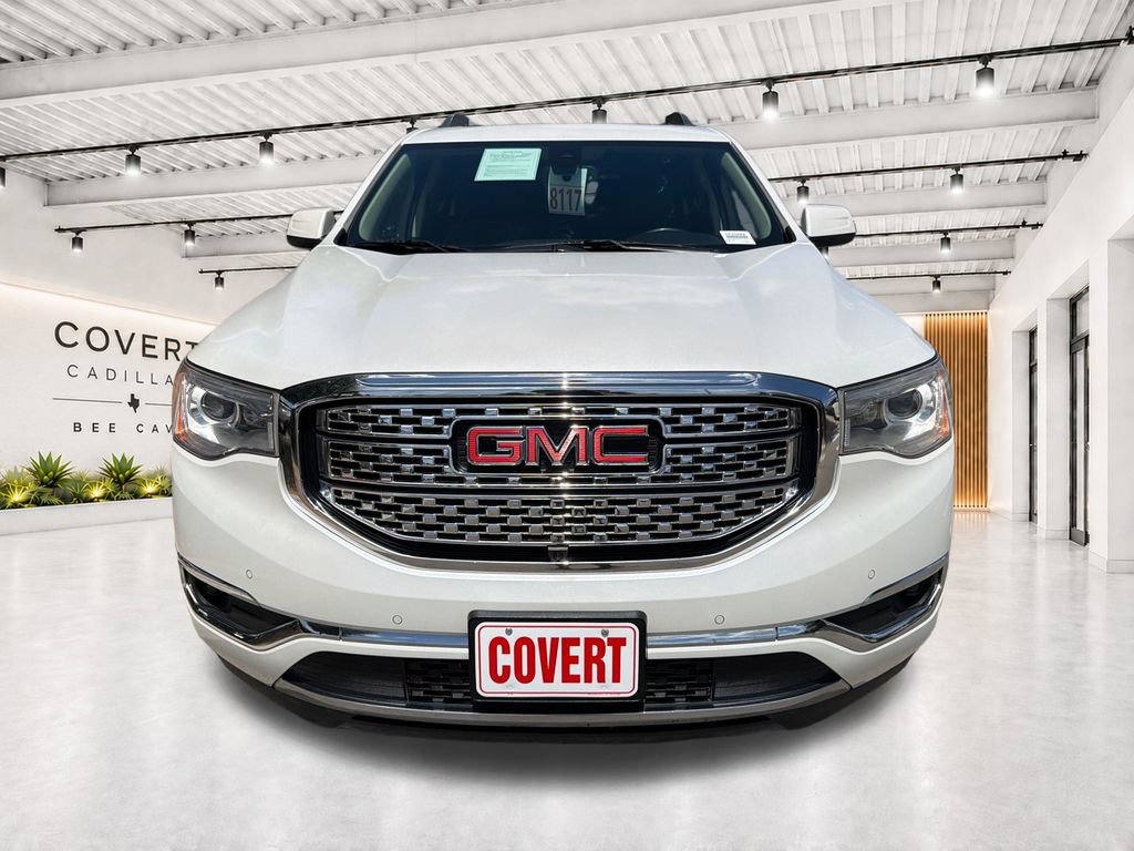 Used 2019 GMC Acadia Denali w/ Technology Package FWD image 3