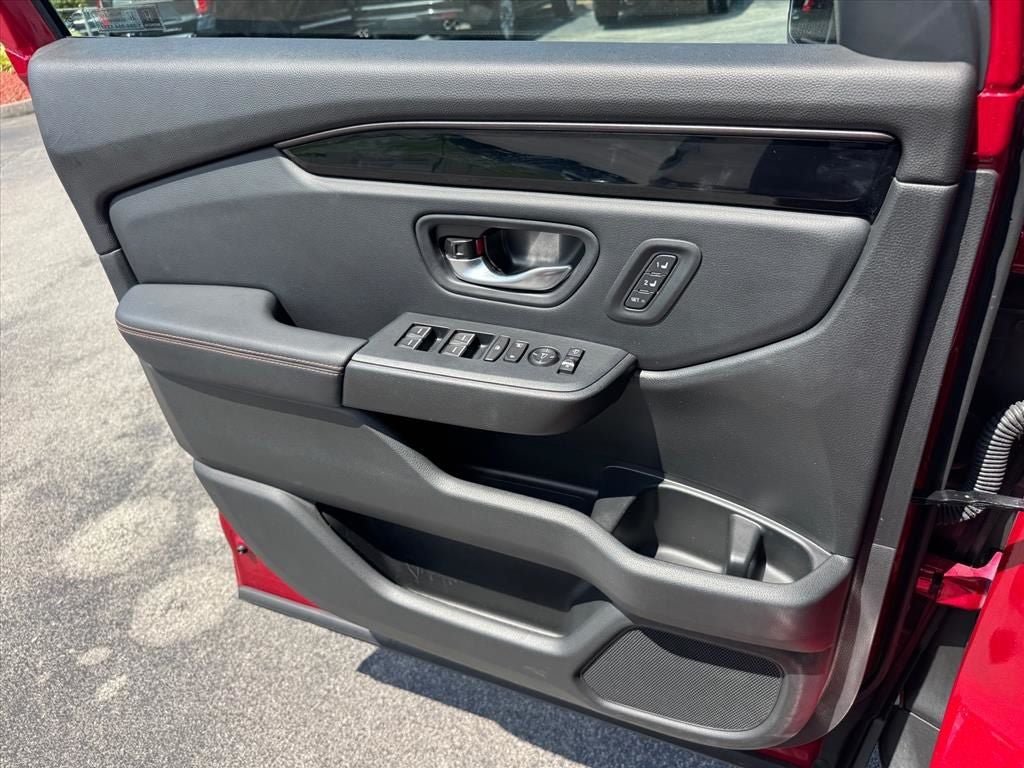 Used 2025 Honda Pilot TrailSport image 22