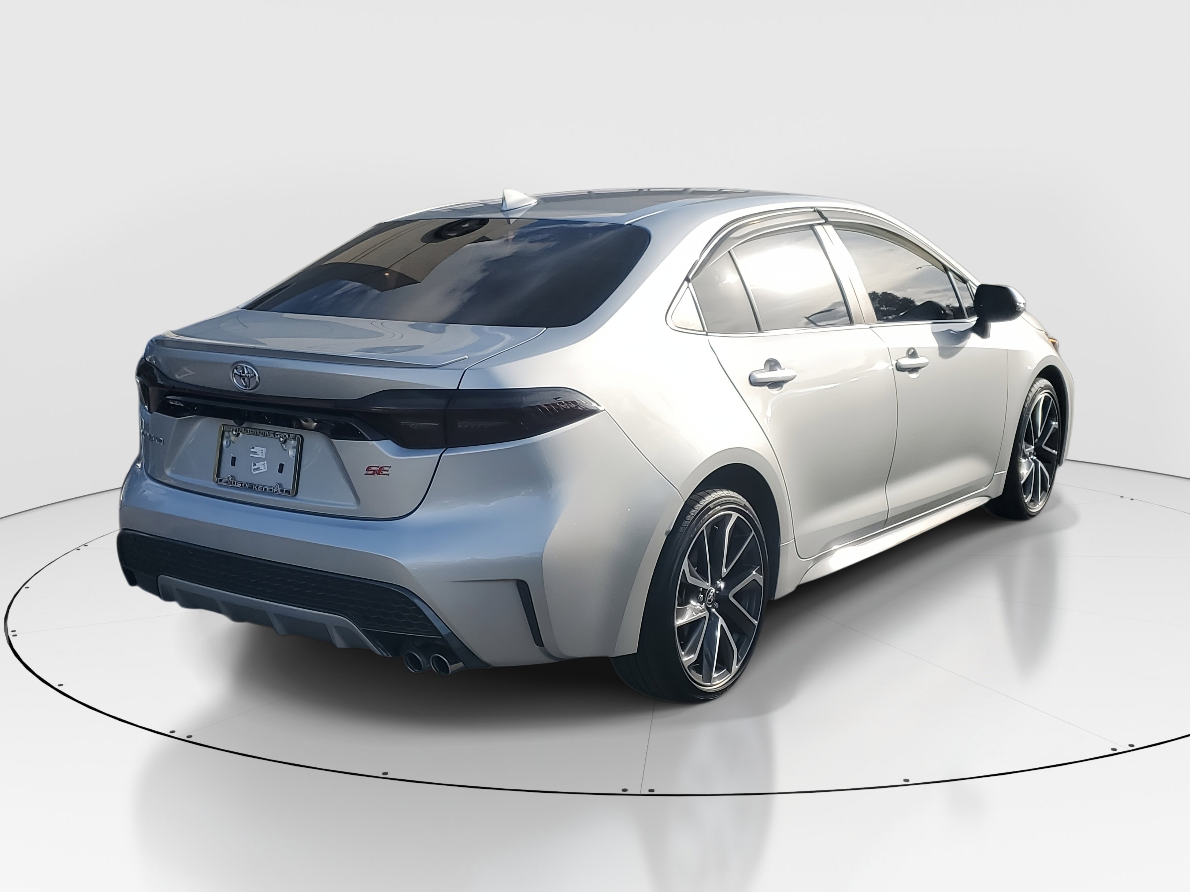 Used 2022 Toyota Corolla SE image 7