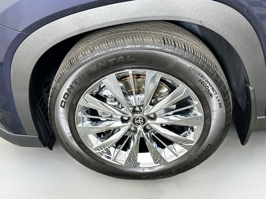 Certified 2026 Toyota Grand Highlander Platinum image 33