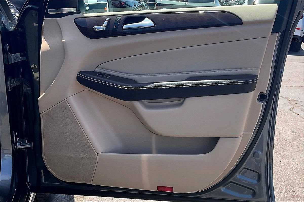 Used 2018 Mercedes-Benz GLE 350 4MATIC w/ Premium 1 Package image 29
