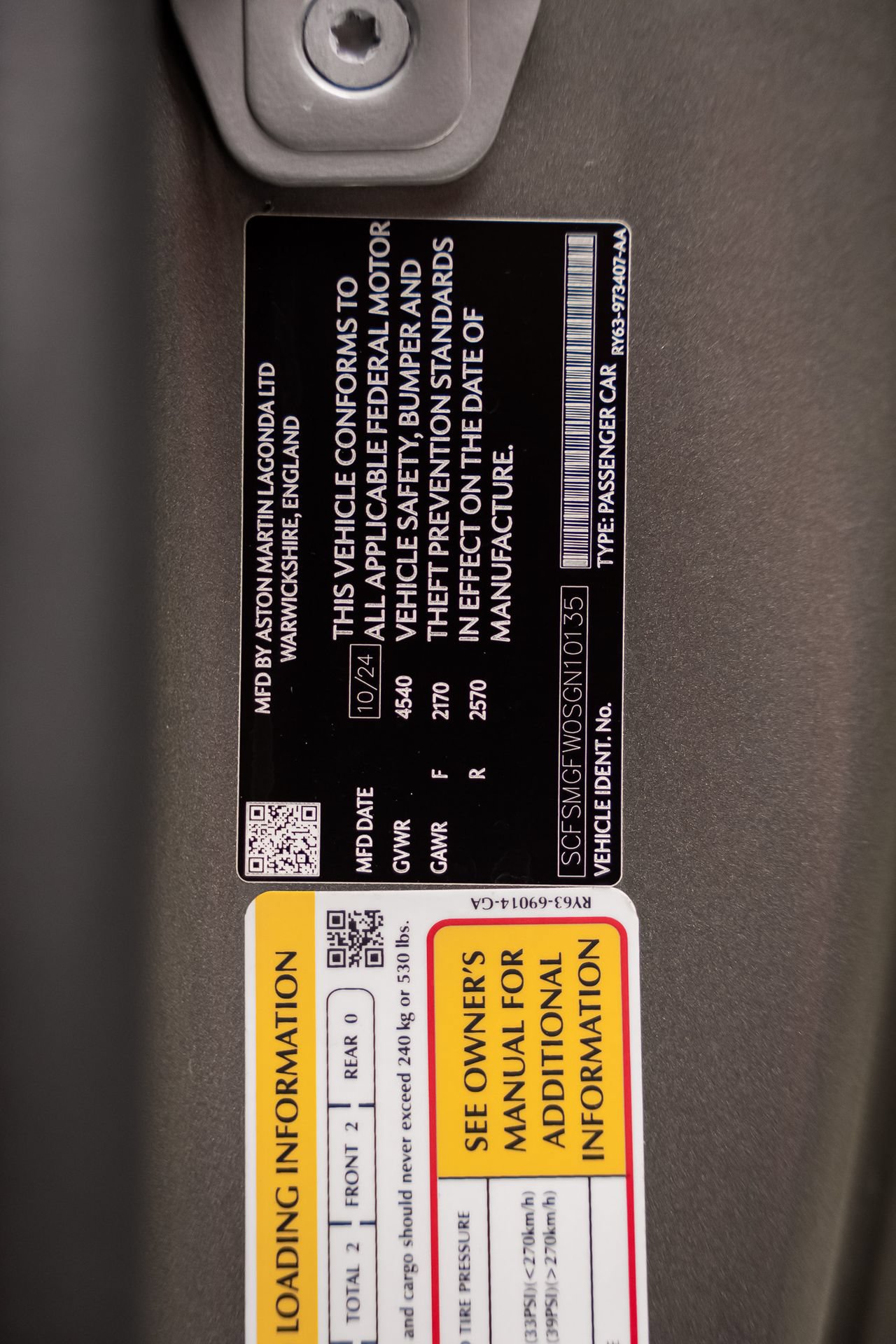 Used 2025 Aston Martin V8 Vantage Coupe RWD image 55