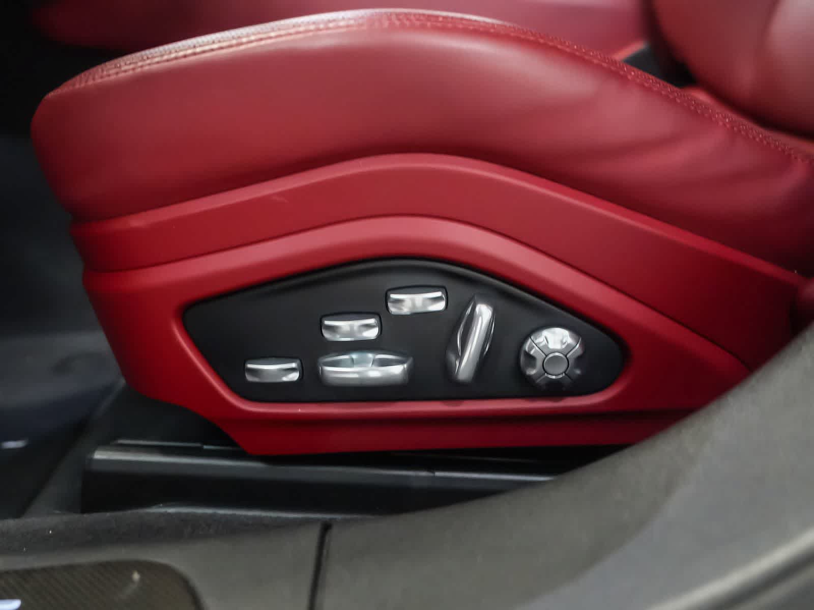 Certified 2020 Porsche Panamera GTS AWD/4WD image 21
