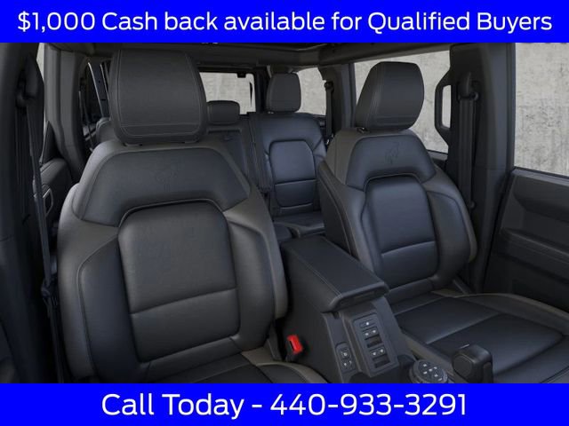 New 2025 Ford Bronco Outer Banks w/ Sasquatch Package AWD/4WD image 12