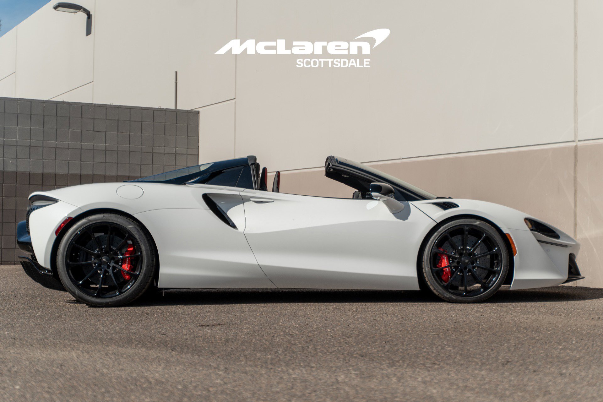 New 2026 McLaren Artura Spider image 8