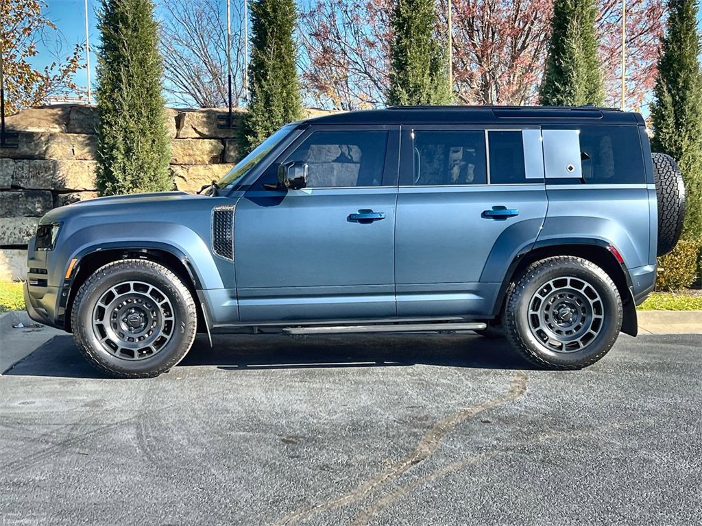 New 2026 Land Rover Defender 110 image 2