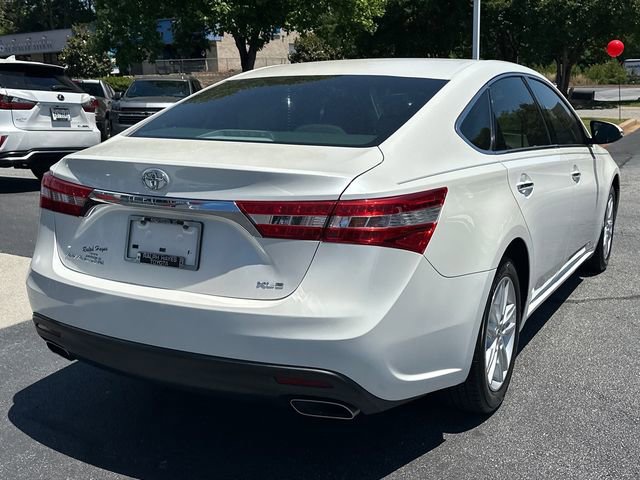 Used 2013 Toyota Avalon XLE FWD image 3