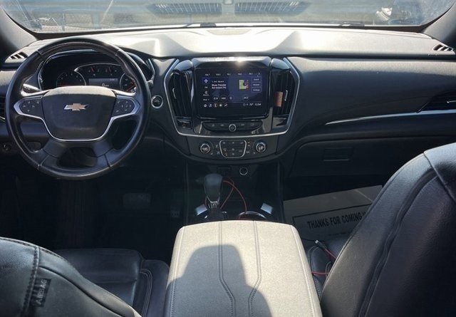 Used 2022 Chevrolet Traverse LT image 13