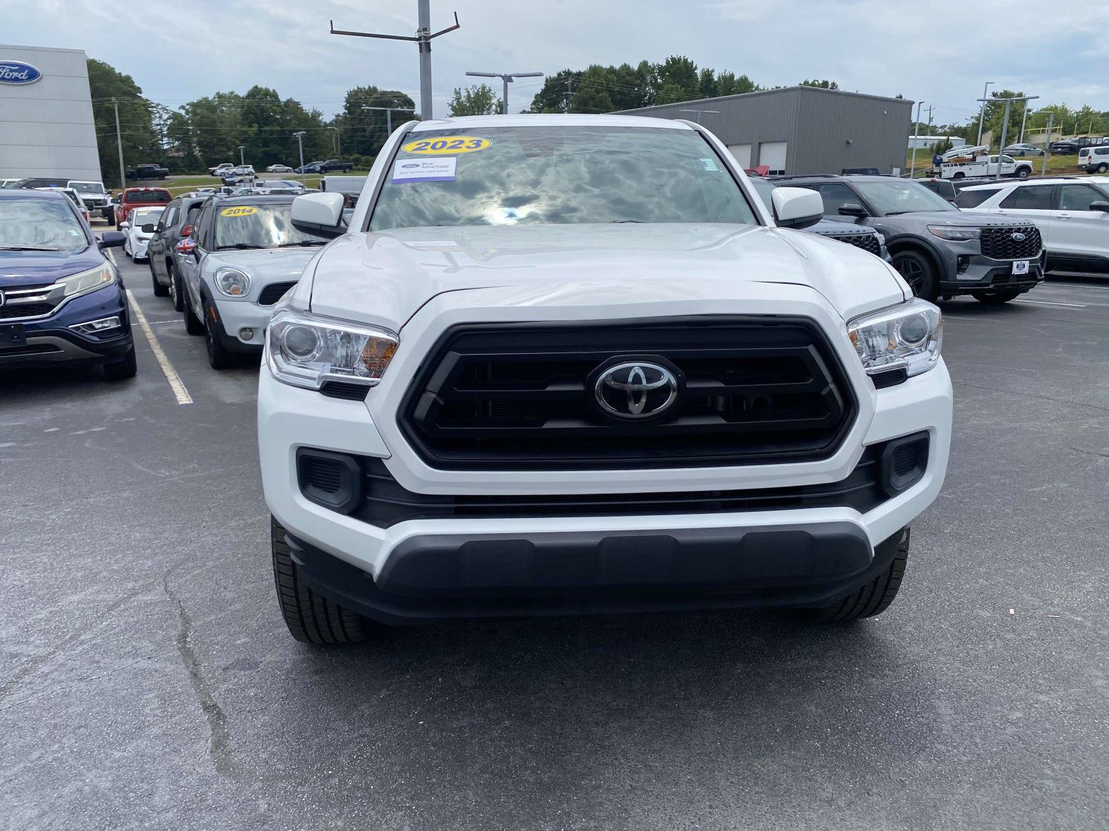 Used 2023 Toyota Tacoma SR AWD/4WD video 2