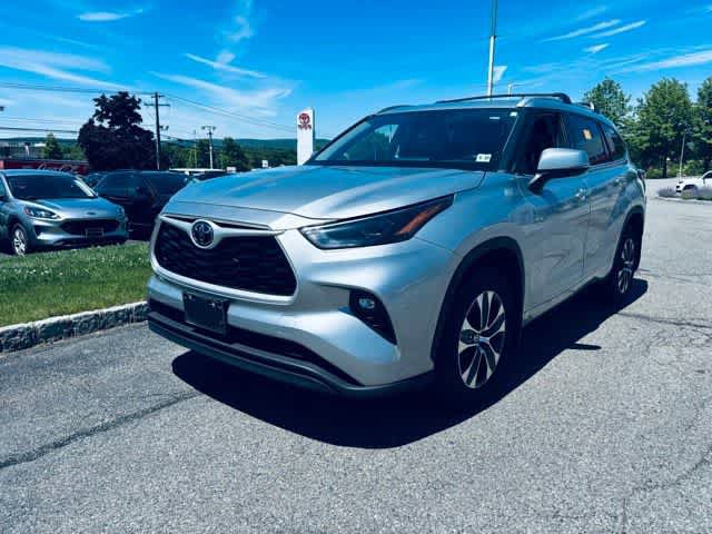 Used 2022 Toyota Highlander XLE