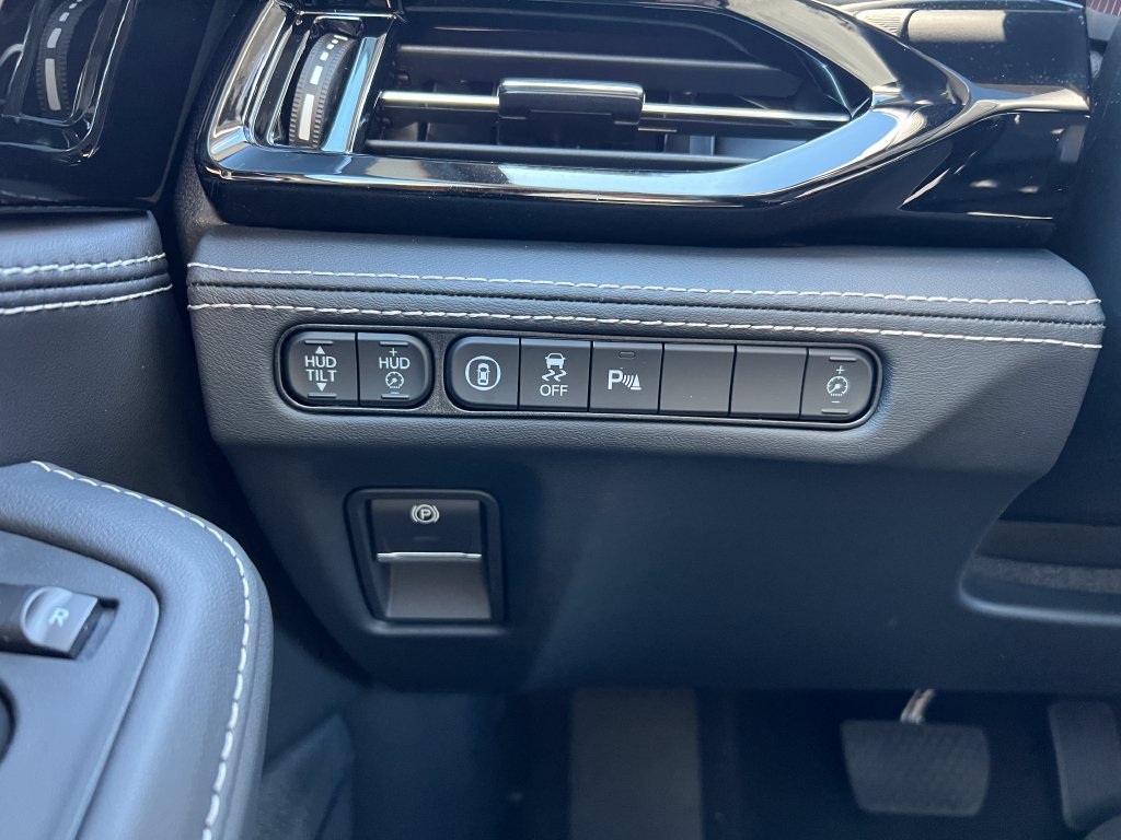 Certified 2026 Acura MDX w/ Advance Package AWD/4WD image 17