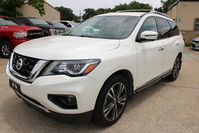 Used 2020 Nissan Pathfinder Platinum w/ Cargo Package FWD image 7