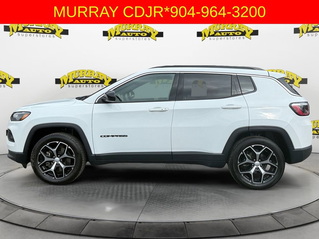 Certified 2024 Jeep Compass Latitude image 2
