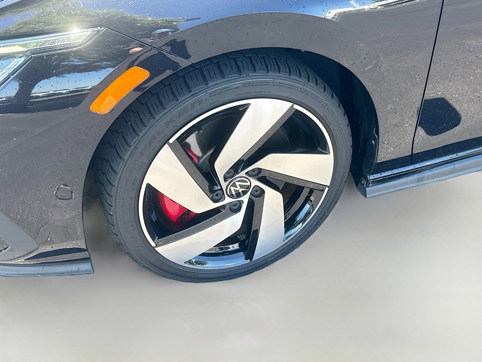 Used 2022 Volkswagen GTI SE FWD image 29