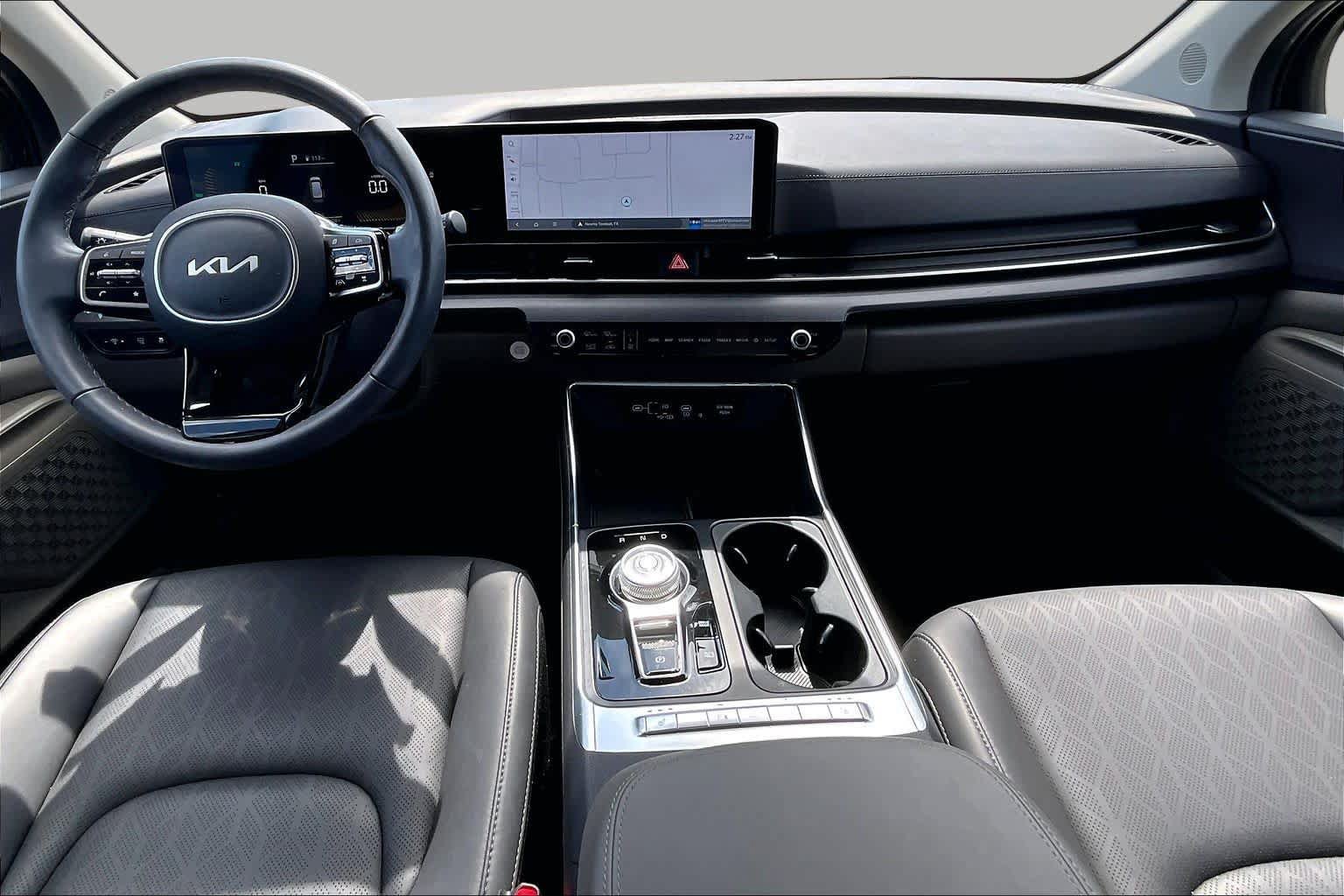 Used 2026 Kia Carnival EX FWD image 14