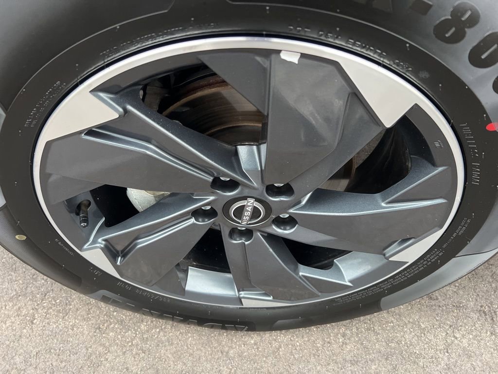 Certified 2024 Nissan Rogue SV image 44