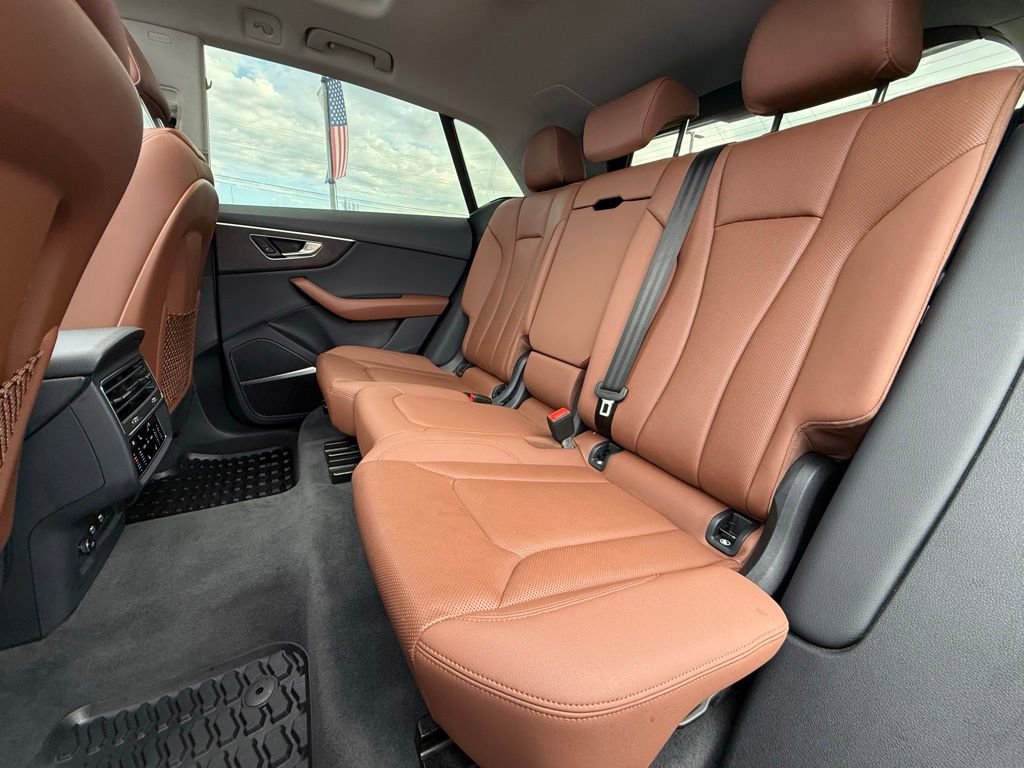 Used 2020 Audi Q8 Premium Plus w/ Premium Plus Package image 25
