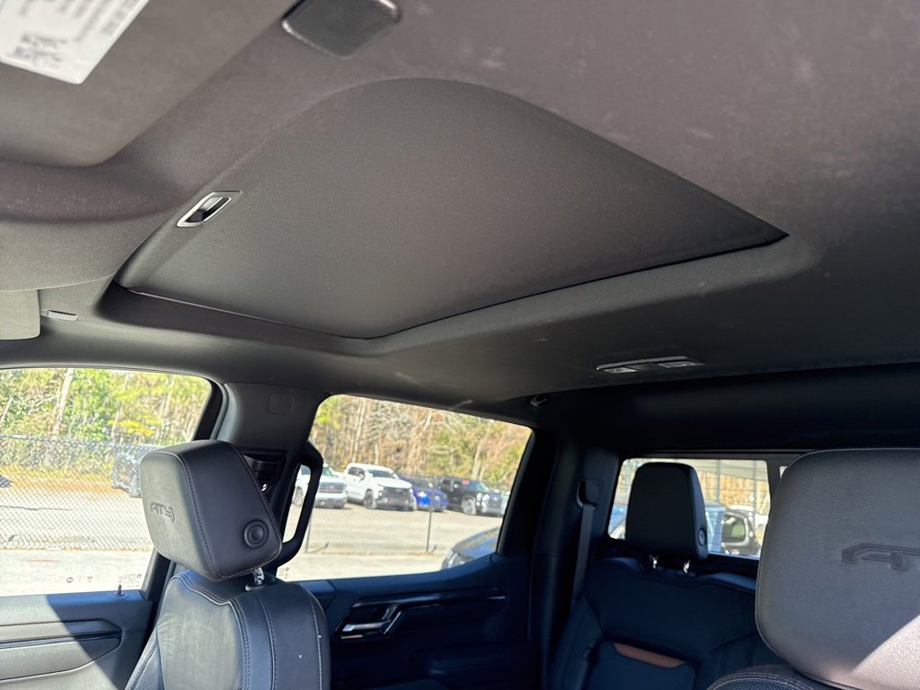 Used 2022 GMC Sierra 1500 AT4 w/ AT4 Preferred Package image 7