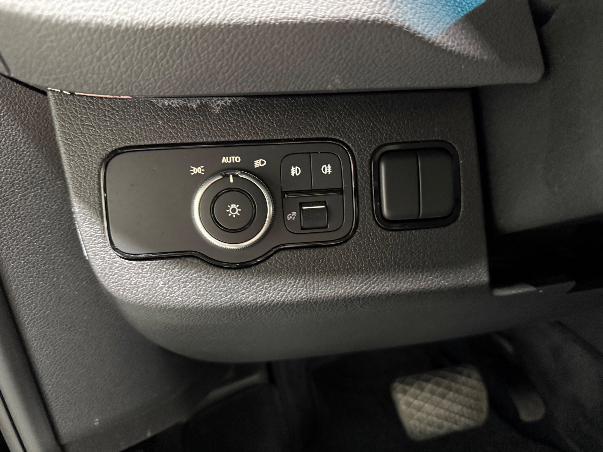 Used 2022 Mercedes-Benz Sprinter 3500 image 42