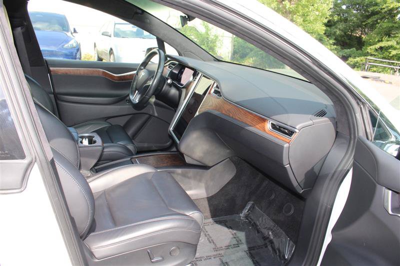 Used 2017 Tesla Model X 100D AWD/4WD image 11