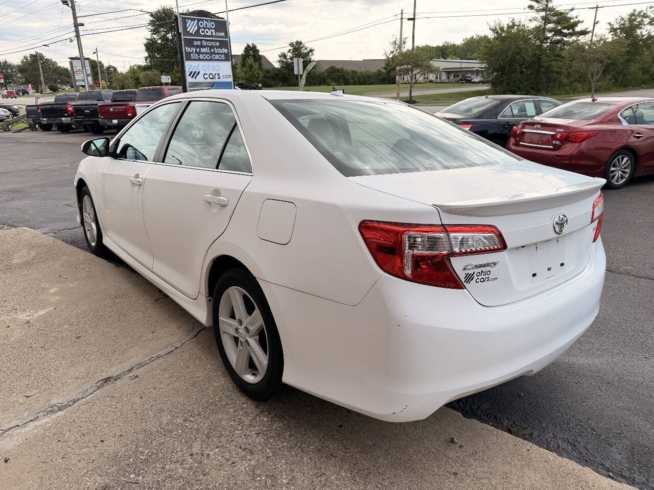 Used 2012 Toyota Camry SE w/ Leather Pkg FWD image 5
