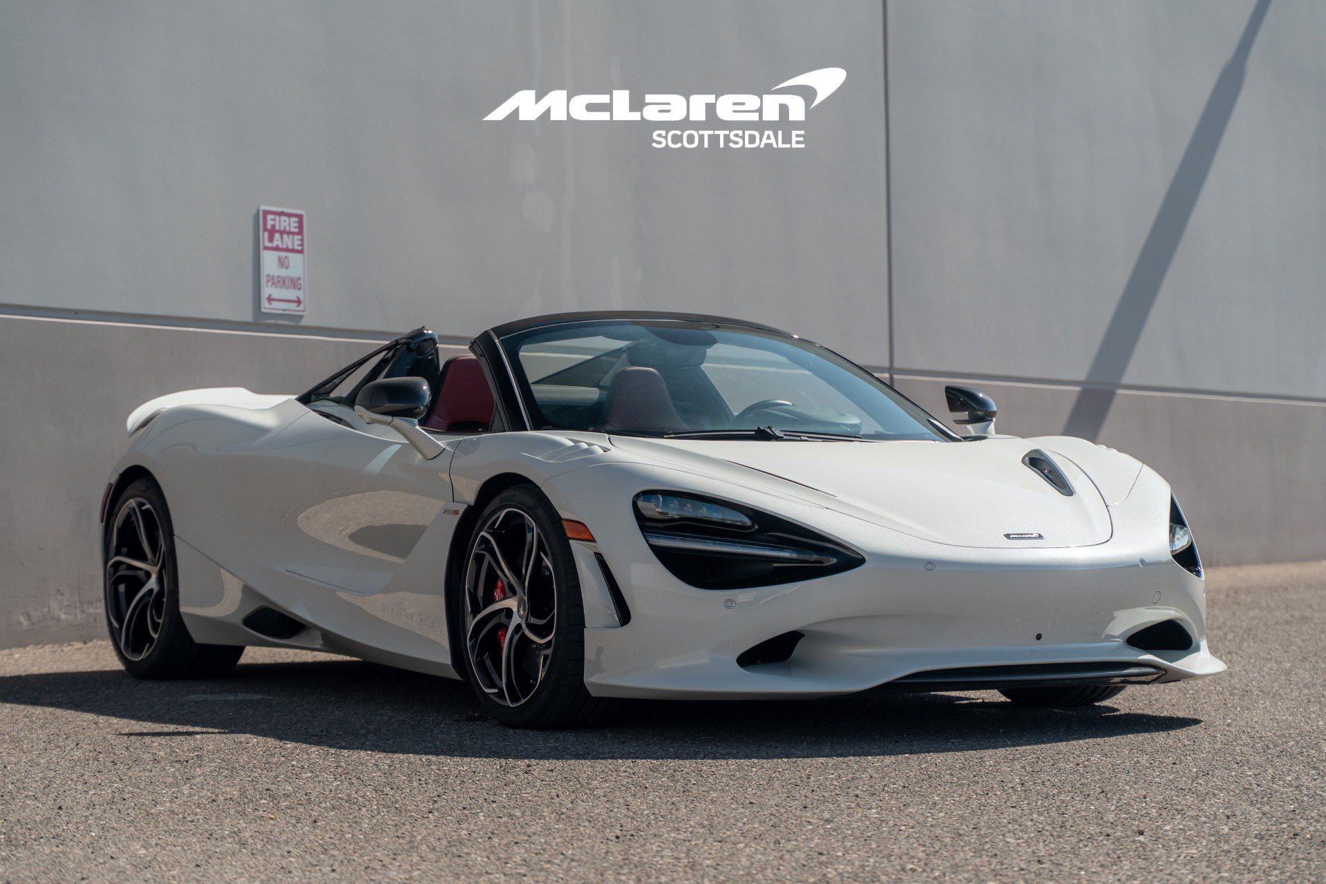 Used 2024 McLaren 750S Spider RWD image 9