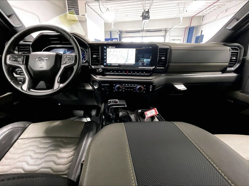 Used 2024 Chevrolet Silverado 1500 ZR2 w/ Technology Package AWD/4WD image 21