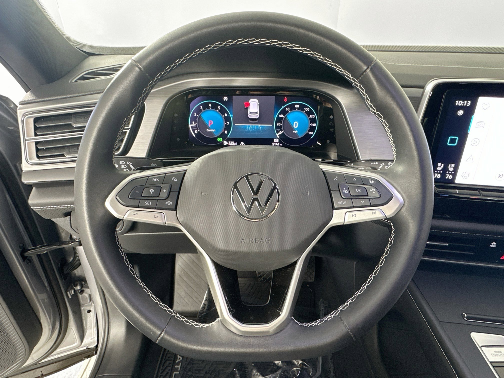 Used 2025 Volkswagen Atlas Cross Sport SE image 11