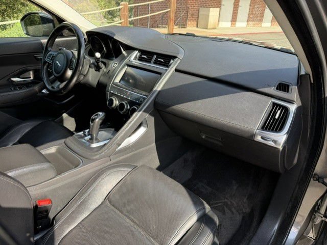 Used 2019 Jaguar E-PACE SE AWD/4WD image 7