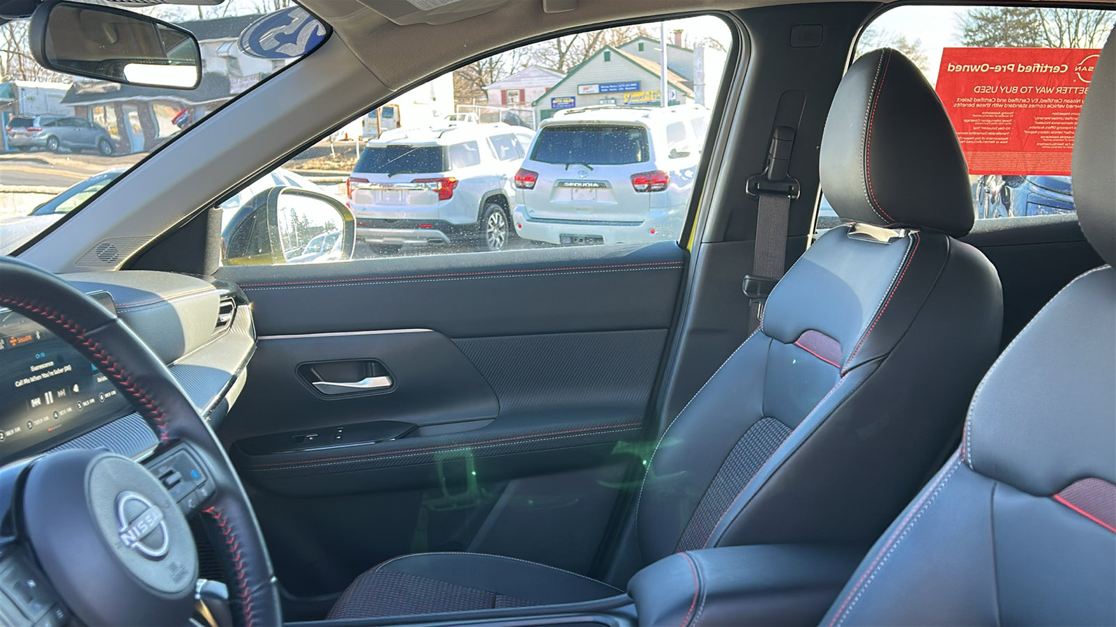 Certified 2025 Nissan Kicks SR image 29