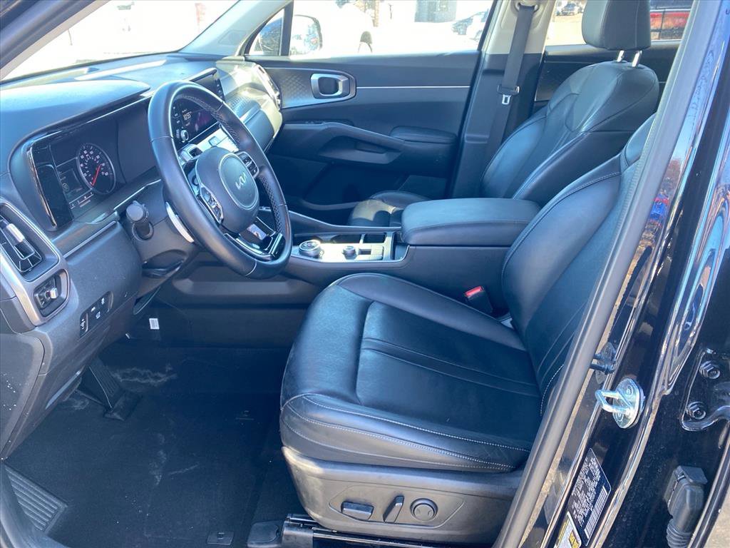 Certified 2023 Kia Sorento EX image 10