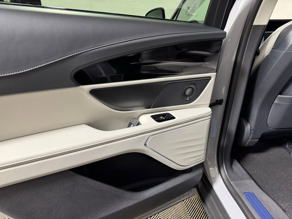 New 2026 Lincoln Nautilus Premier w/ Equipment Group 102A AWD/4WD image 49