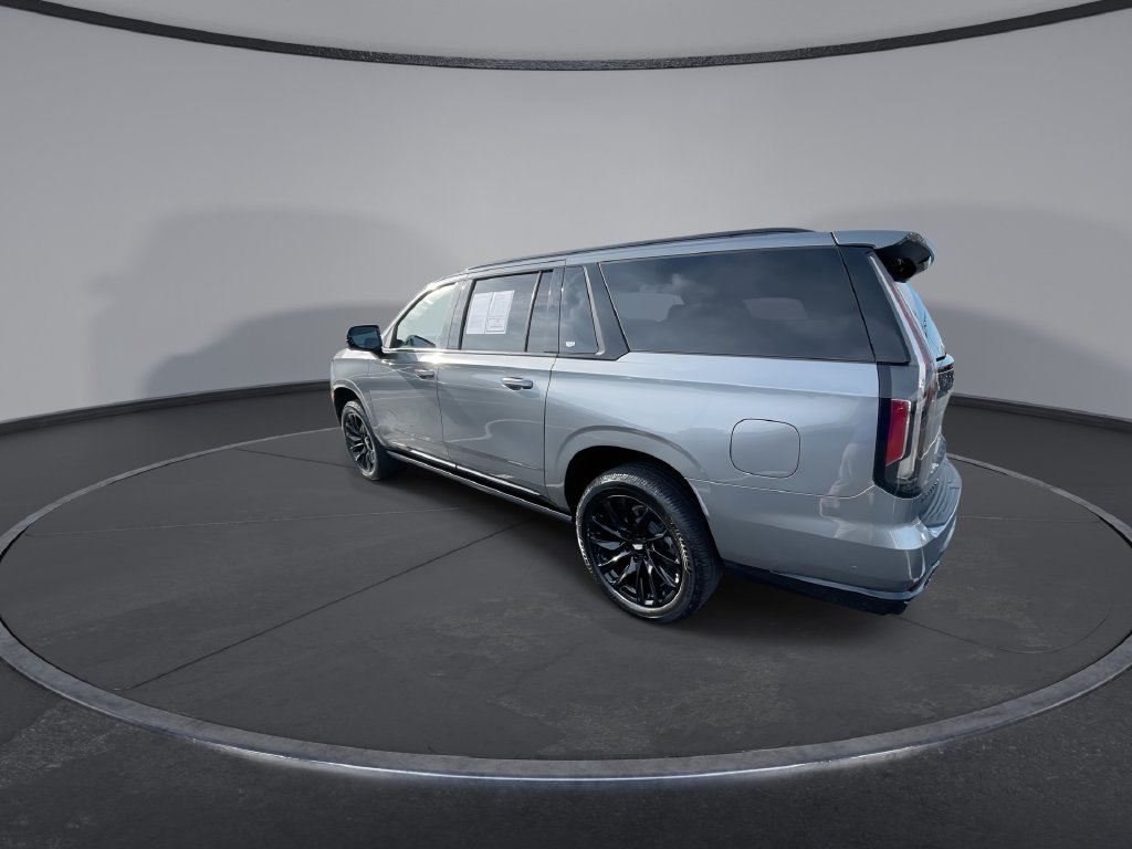 Used 2022 Cadillac Escalade ESV Sport w/ Touring Package AWD/4WD image 6