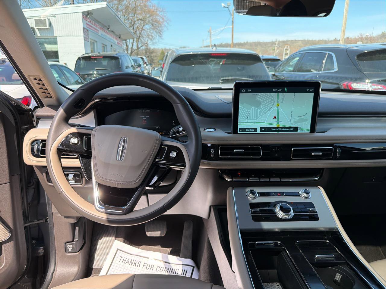 Used 2023 Lincoln Aviator AWD w/ Premium Package image 23