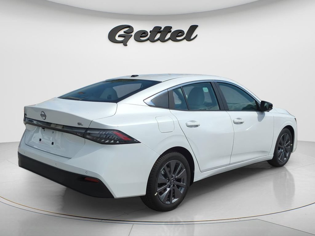 New 2026 Nissan Sentra SL w/ Floor Mat Package FWD image 4