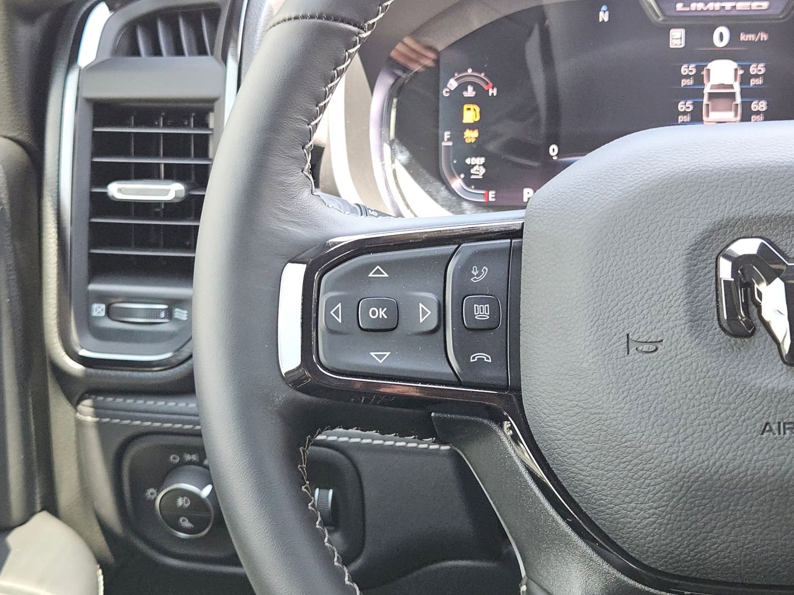 New 2026 RAM 2500 Limited AWD/4WD image 20