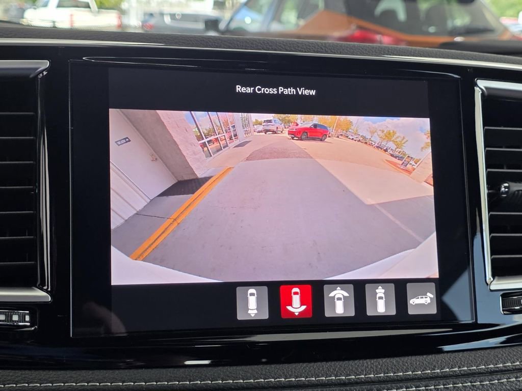 New 2026 Chrysler Pacifica Limited w/ Uconnect Theater Family Group image 22