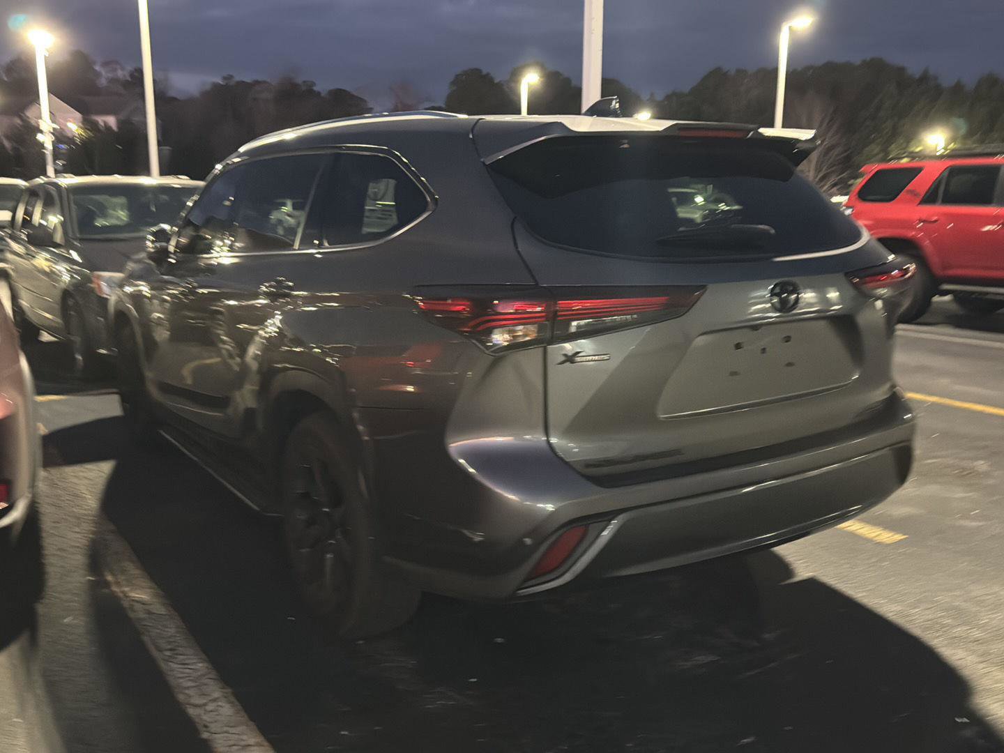 Used 2025 Toyota Highlander Limited image 8