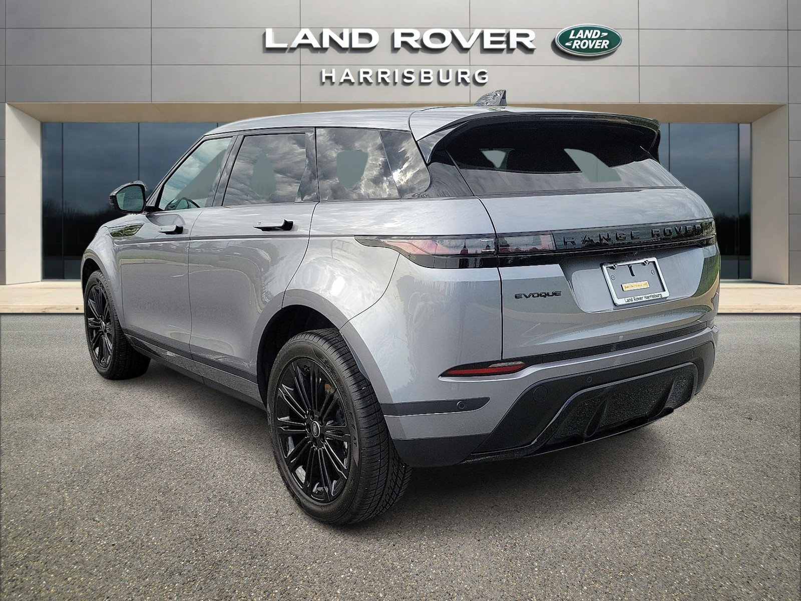 Used 2024 Land Rover Range Rover Evoque S image 3