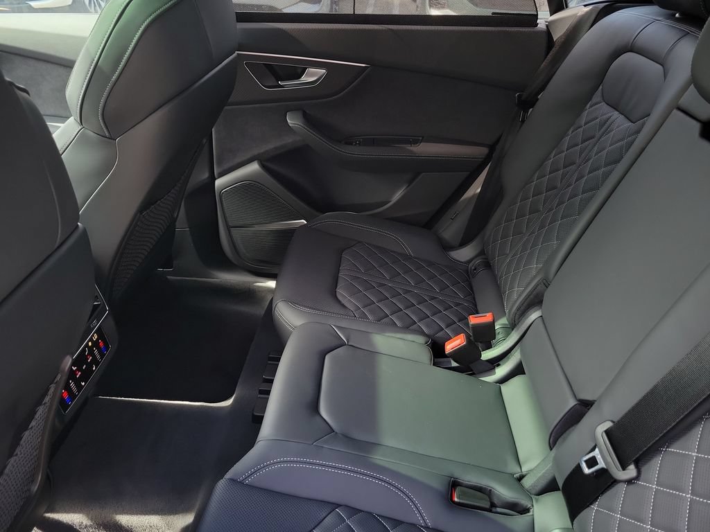 New 2026 Audi SQ8 Premium Plus AWD/4WD image 25
