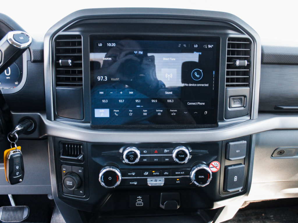 Used 2025 Ford F150 XLT w/ Equipment Group 301A Standard AWD/4WD image 17