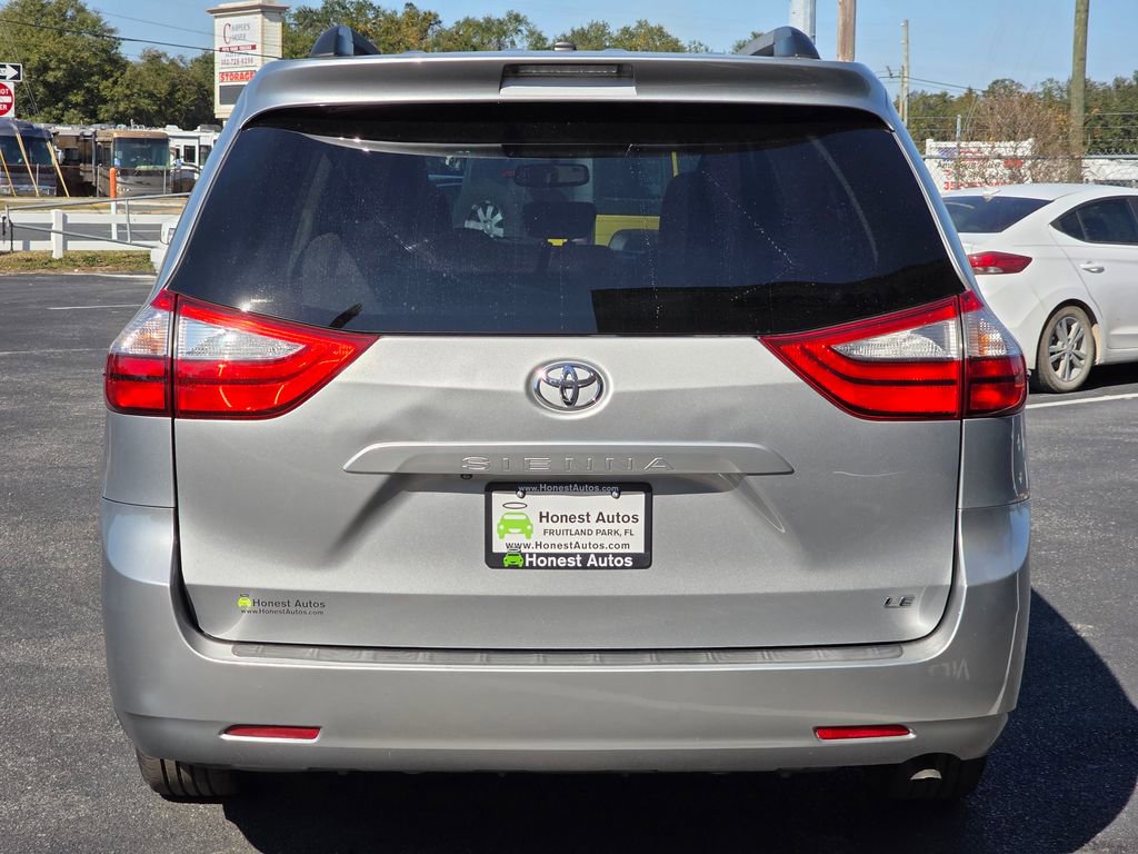 Used 2015 Toyota Sienna LE image 7