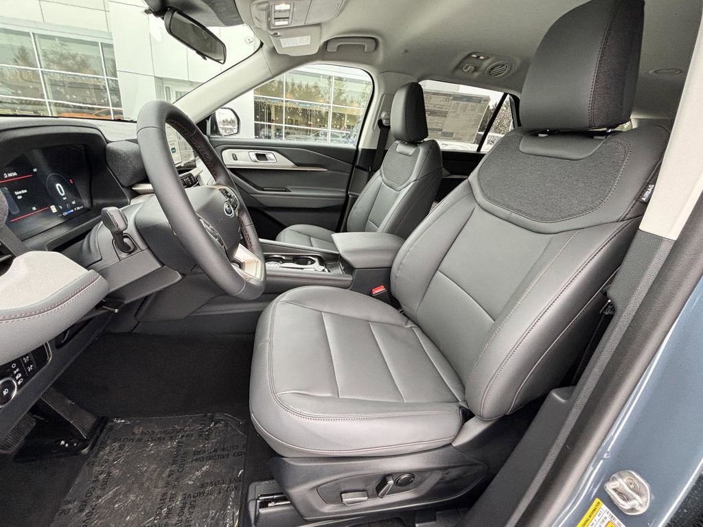New 2026 Ford Explorer Active w/ Active Comfort Package image 12
