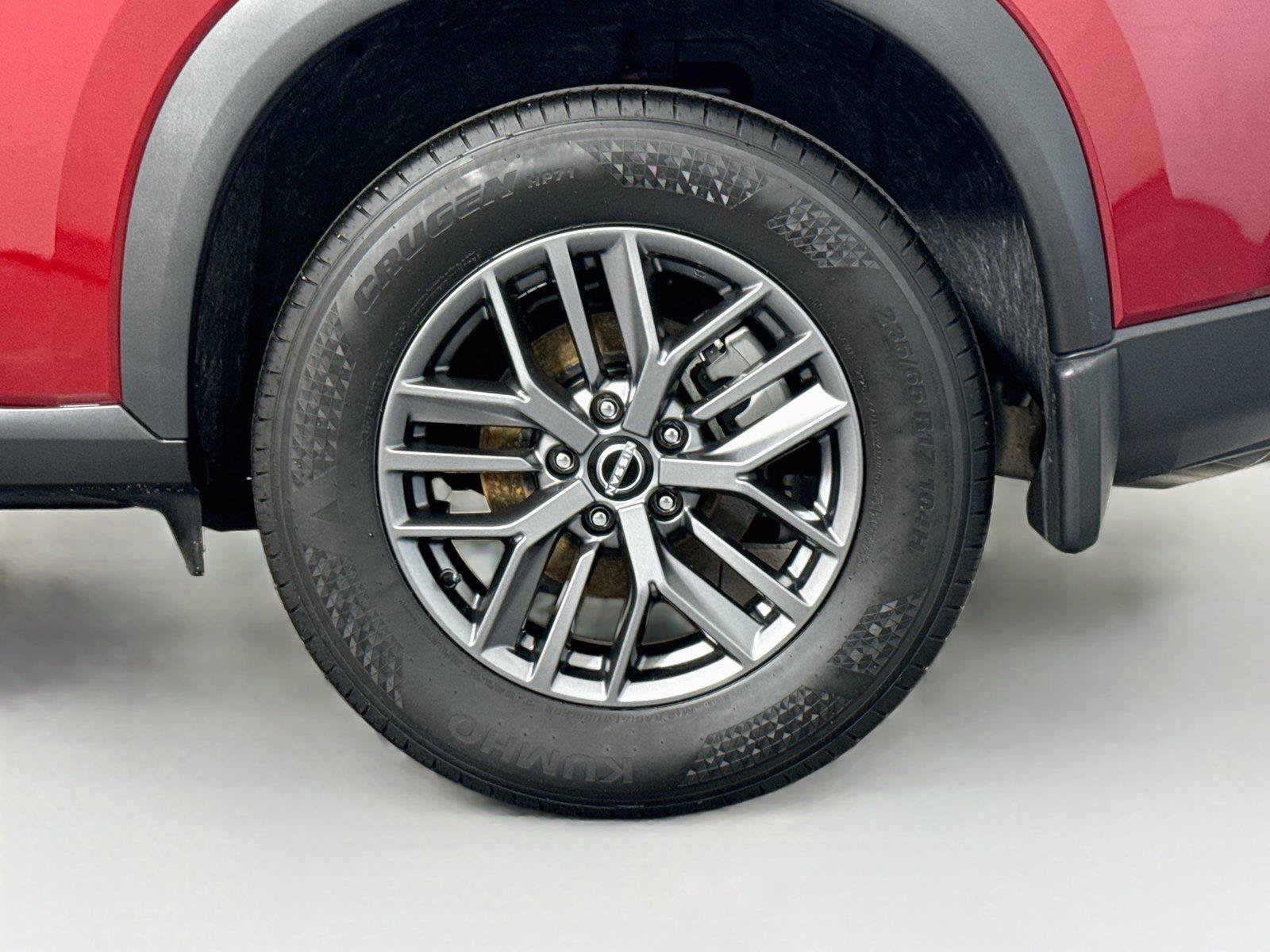 Used 2026 Nissan Rogue S FWD image 39