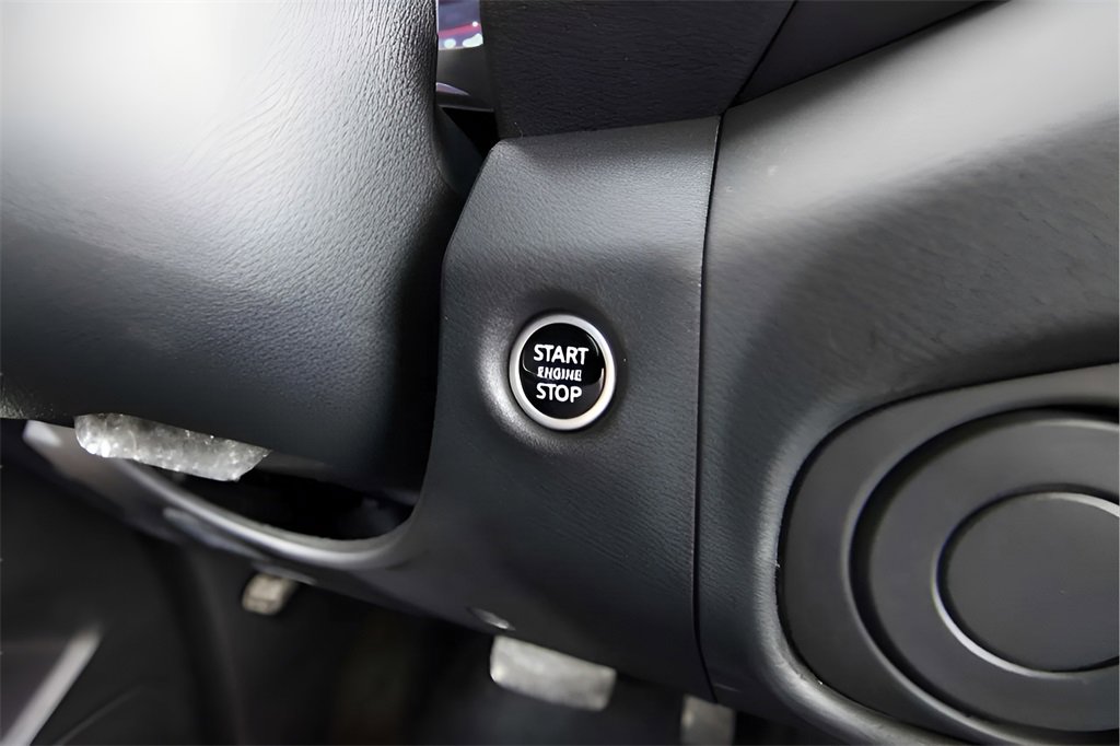 Used 2024 Nissan Frontier SV w/ SV Convenience Package image 21