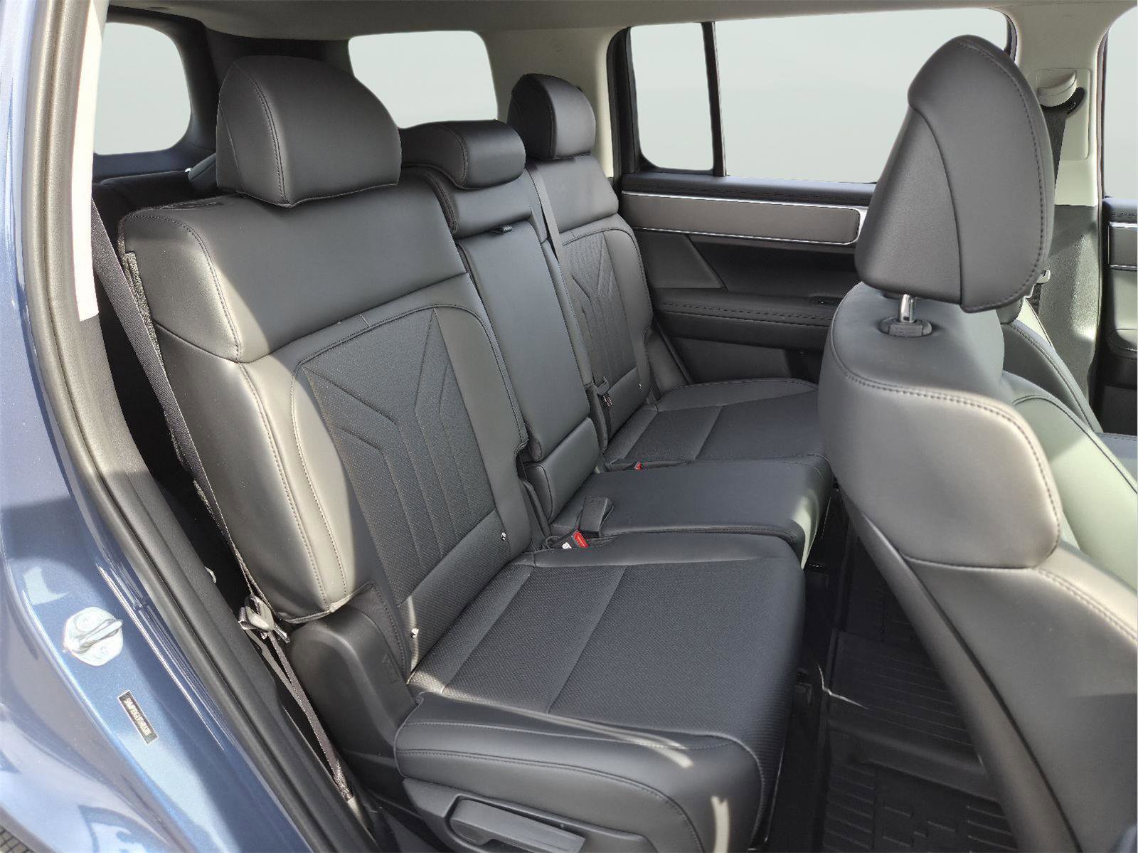 Used 2026 Hyundai Santa Fe SEL AWD/4WD image 19