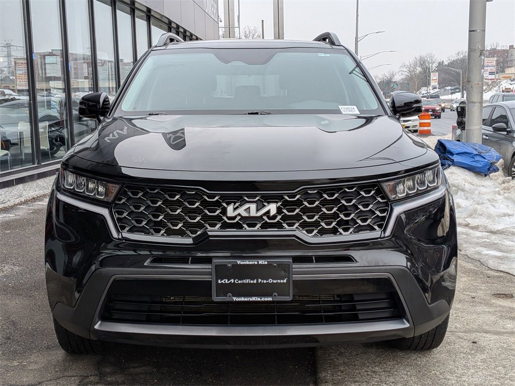 Certified 2023 Kia Sorento S w/ Panoramic Sunroof Package image 3