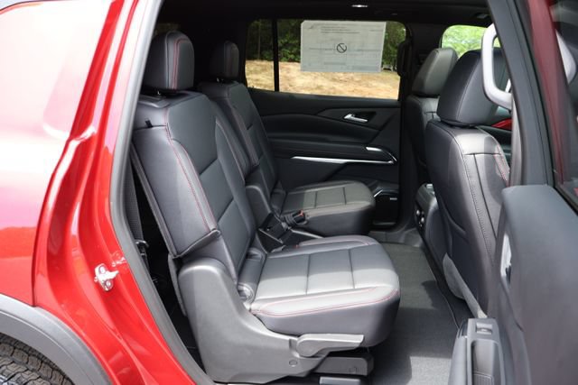 New 2026 Chevrolet Traverse Z71 w/ Enhanced Driving Package AWD/4WD image 26