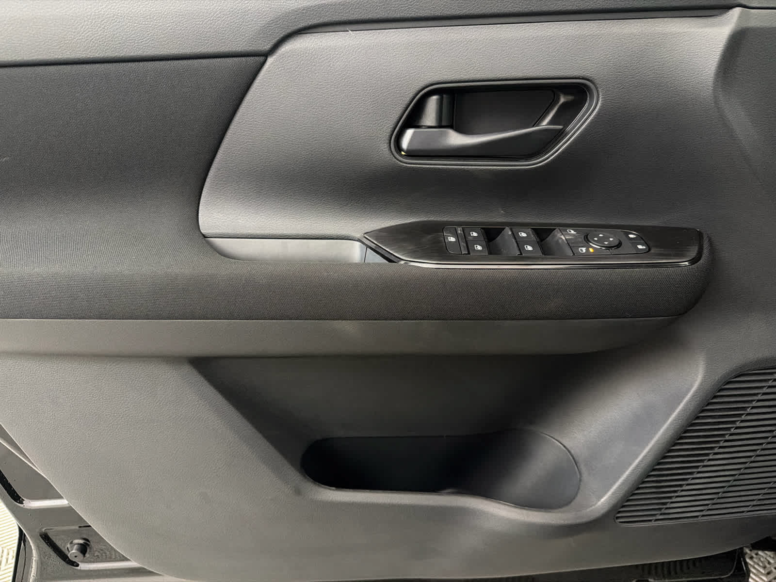 New 2026 Nissan Kicks S FWD image 22