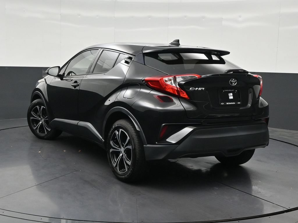 Used 2021 Toyota C-HR LE FWD image 3
